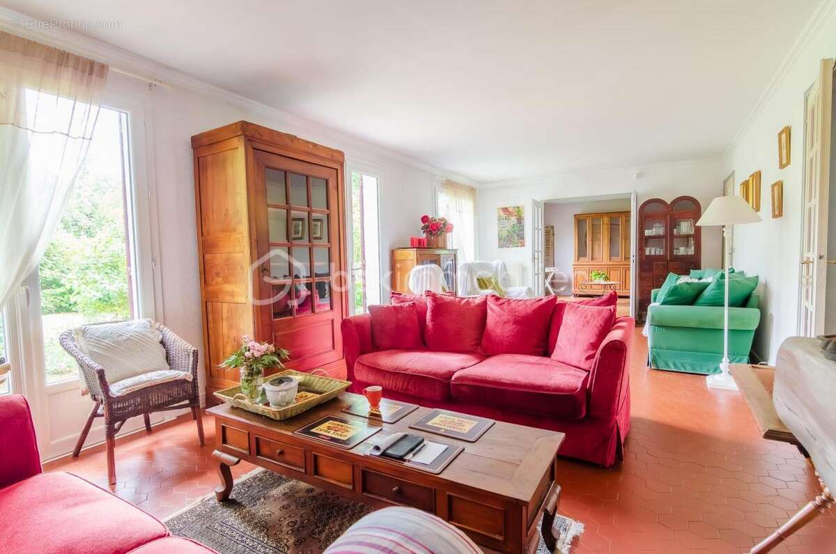 Maison à LE MEE-SUR-SEINE