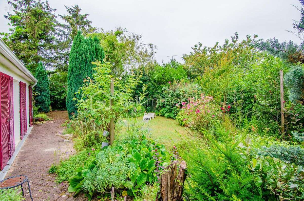 Maison à LE MEE-SUR-SEINE
