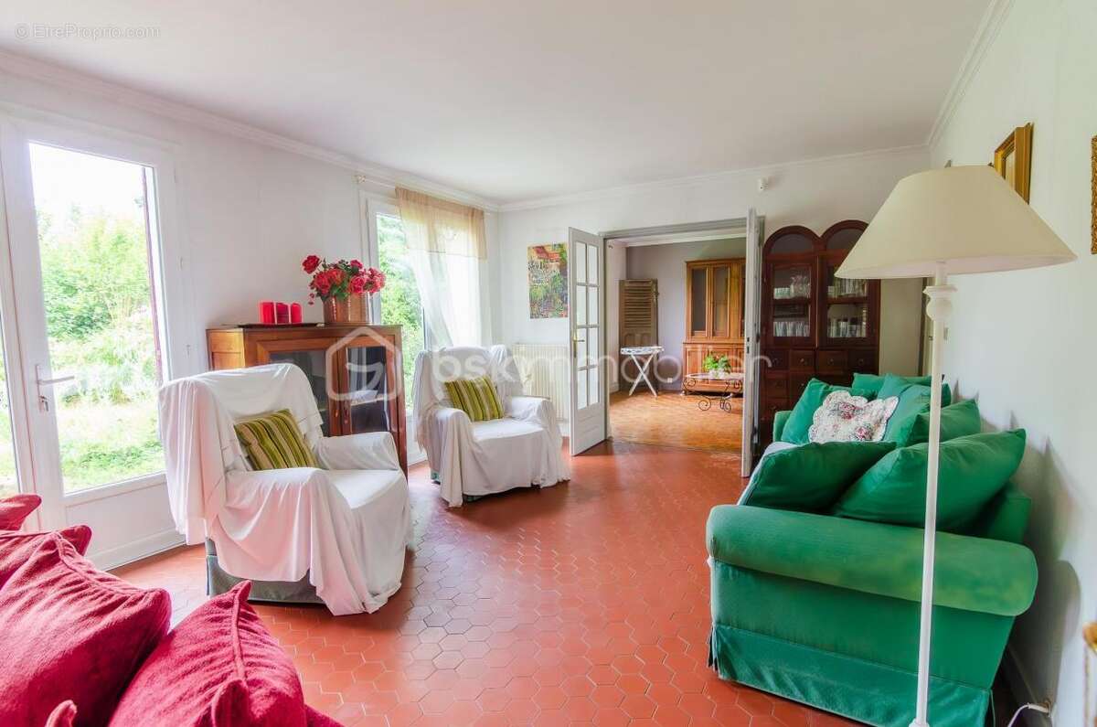 Maison à LE MEE-SUR-SEINE