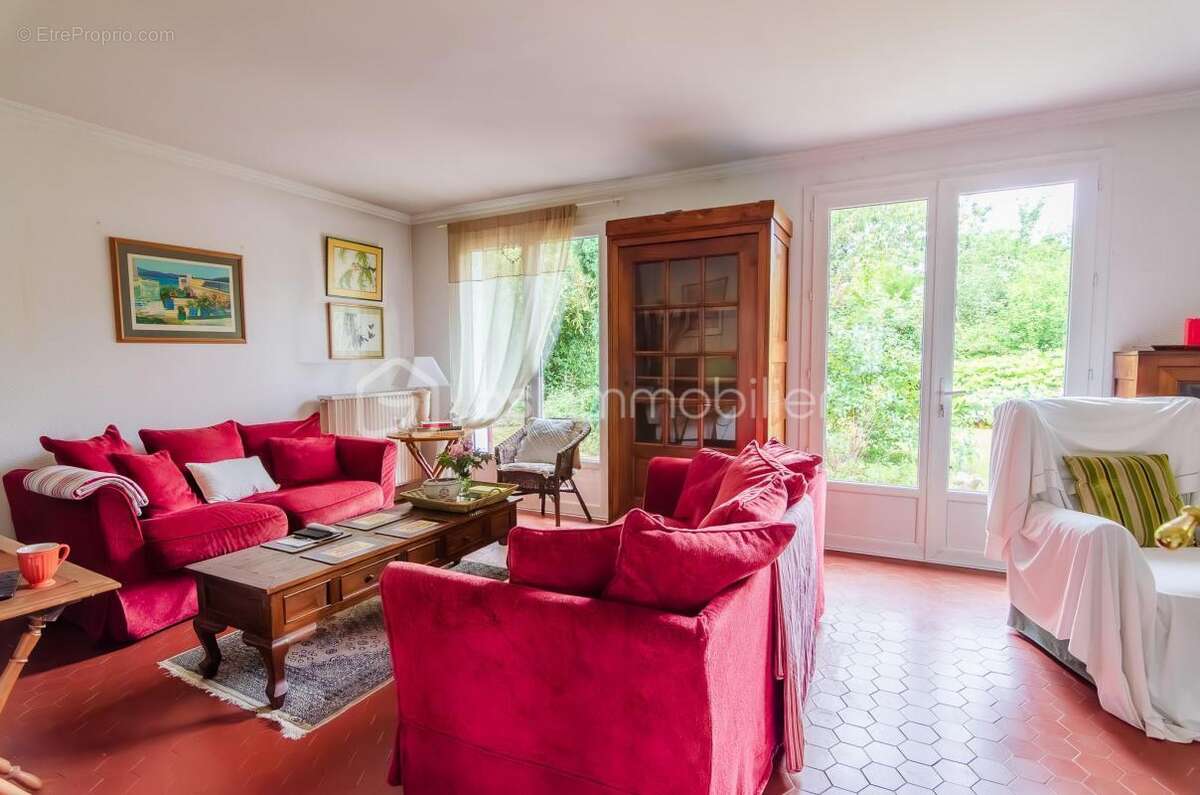 Maison à LE MEE-SUR-SEINE