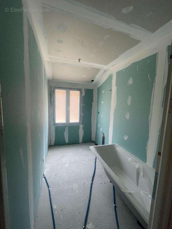 Maison à BOURG-LES-VALENCE