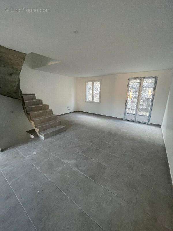 Maison à BOURG-LES-VALENCE