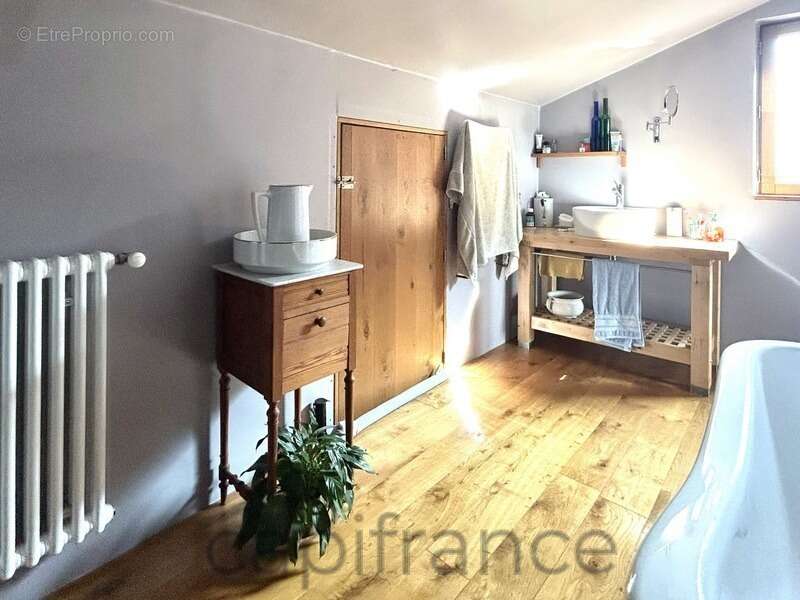 Maison à BEAULIEU-SUR-DORDOGNE