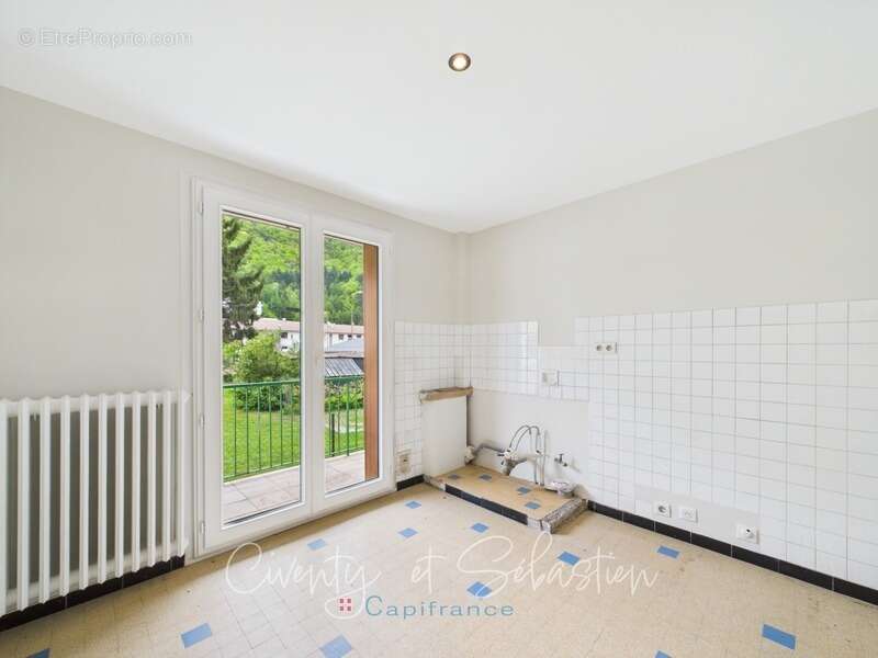 Appartement à SAINT-MARCEL