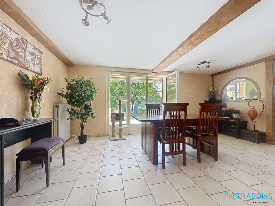 Maison à PIERRECLOS