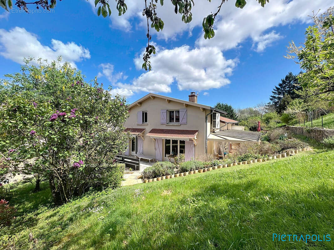 Maison à PIERRECLOS