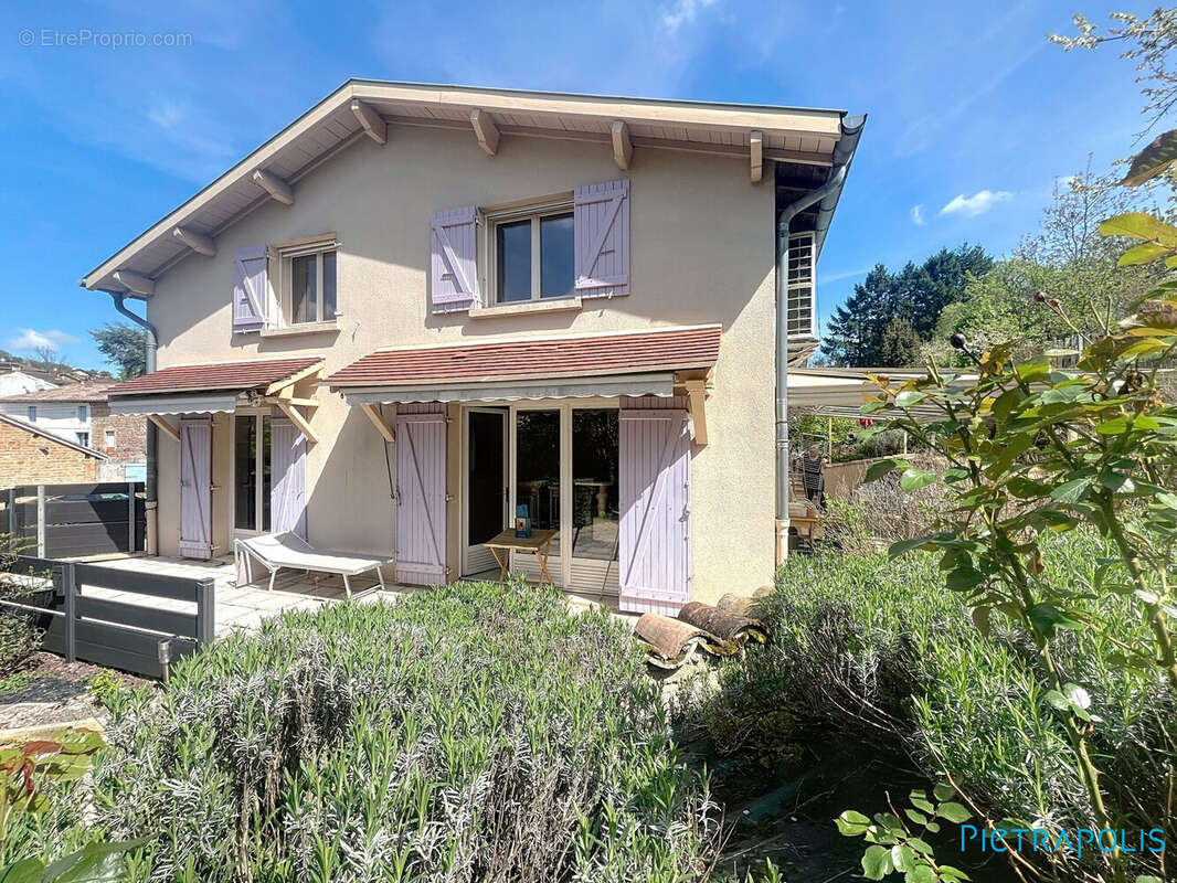 Maison à PIERRECLOS