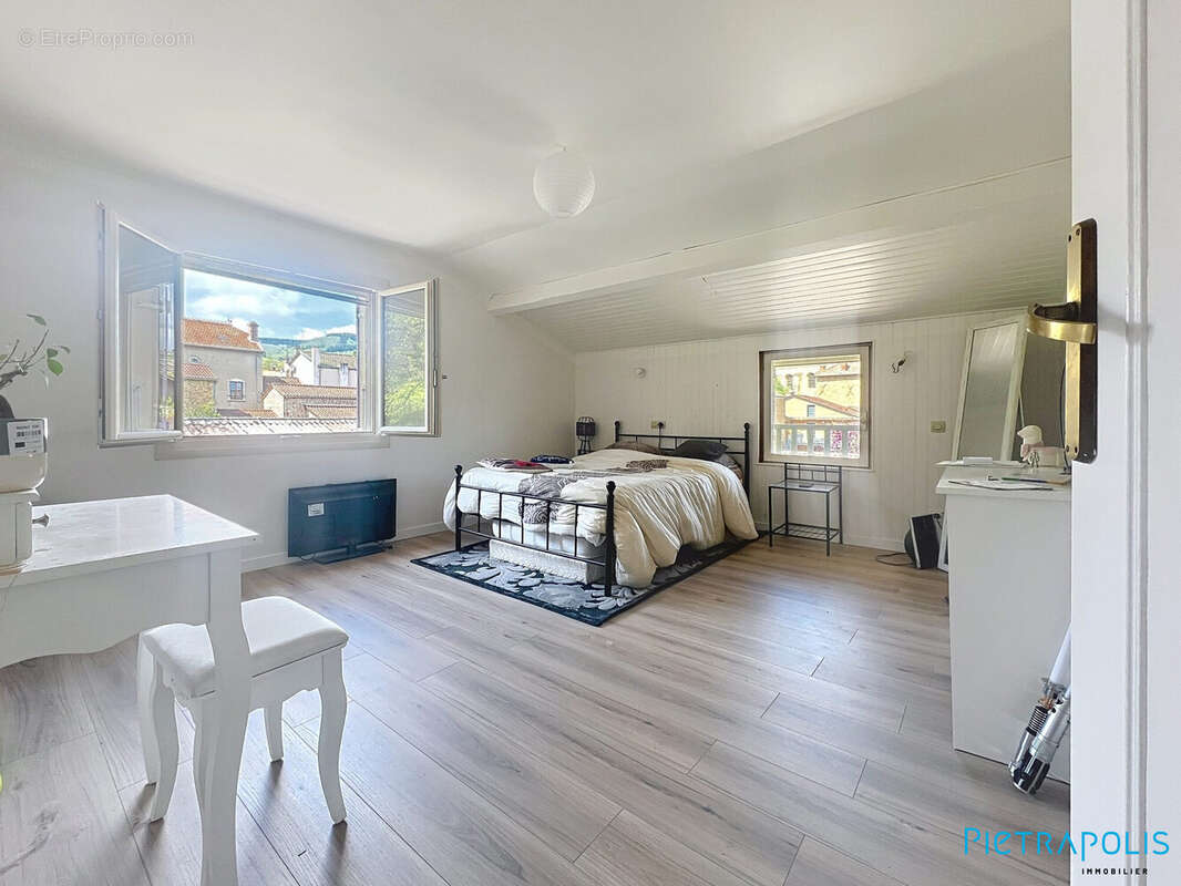 Maison à PIERRECLOS