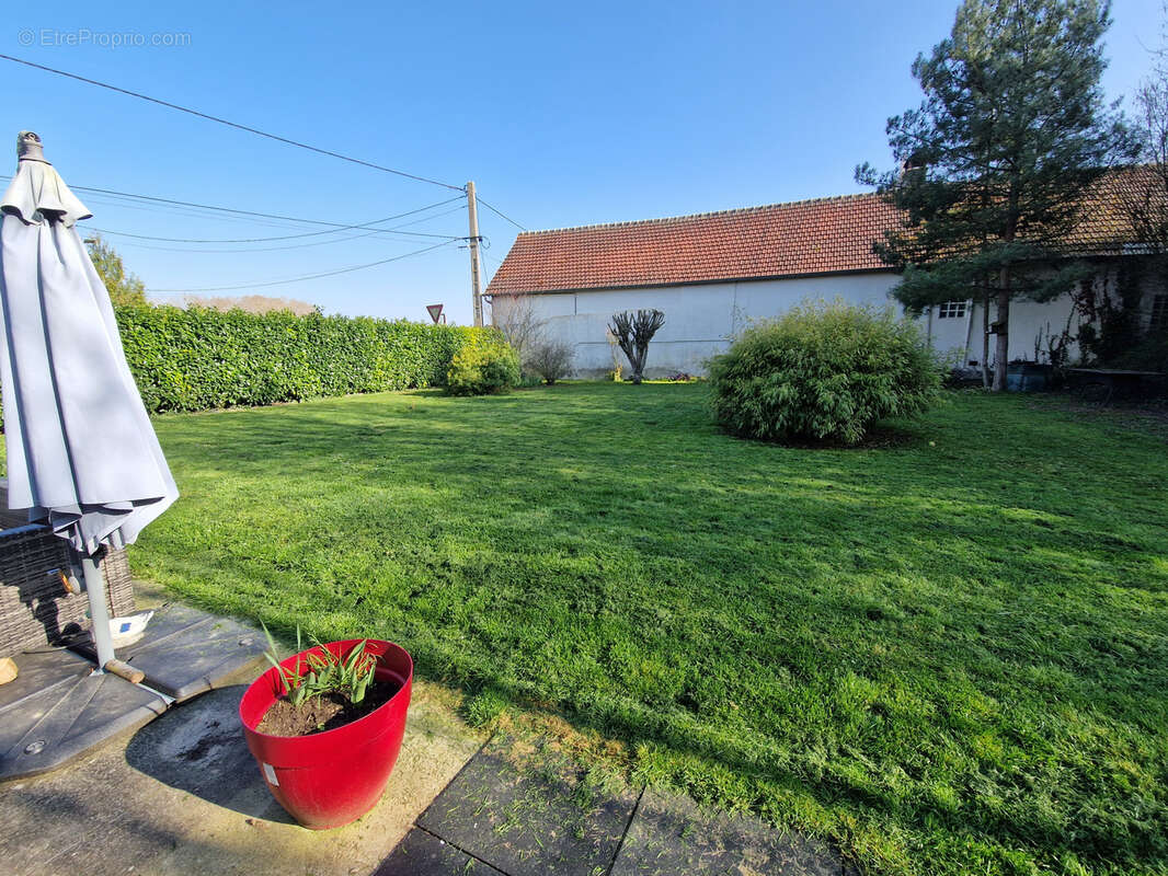 Maison à ECLUZELLES