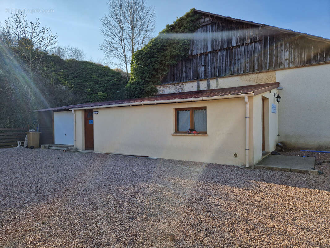 Maison à ECLUZELLES