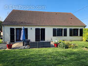 Maison à ECLUZELLES