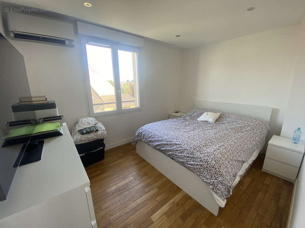 Maison à PARAY-VIEILLE-POSTE