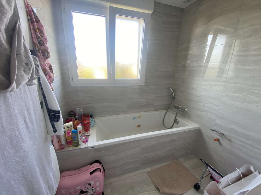 Maison à PARAY-VIEILLE-POSTE