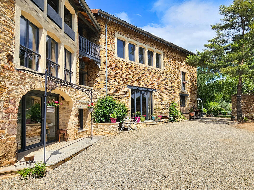 Maison à PIERRECLOS