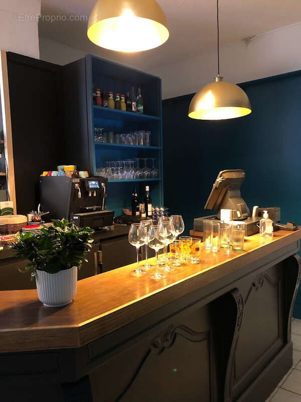 Commerce à MONDEVILLE