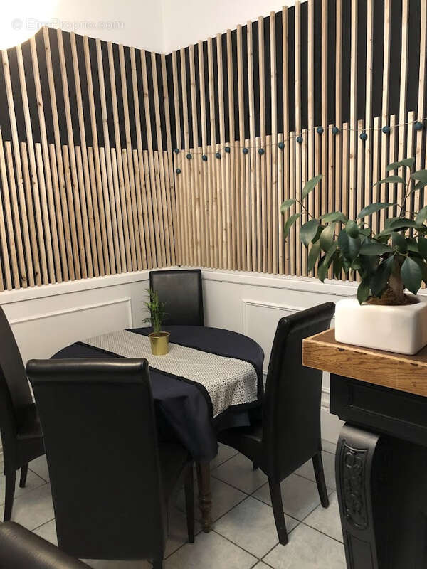 Commerce à MONDEVILLE