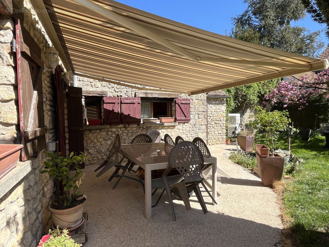 Maison à LA CHAPELLE-LA-REINE