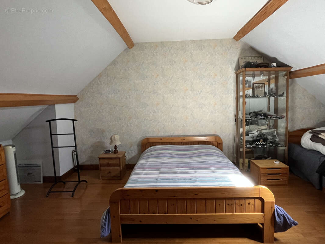 Maison à LA CHAPELLE-LA-REINE