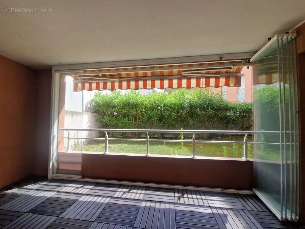 Appartement à FREJUS