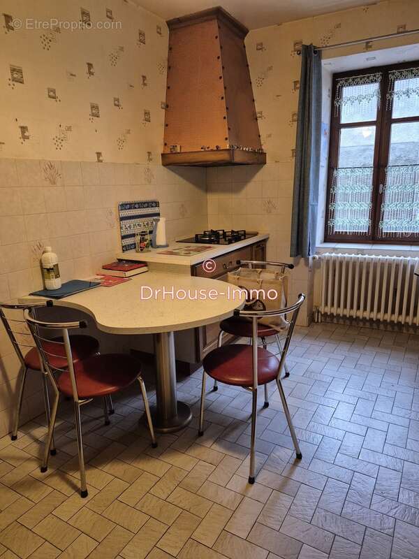 Maison à MONTFAUCON-EN-VELAY