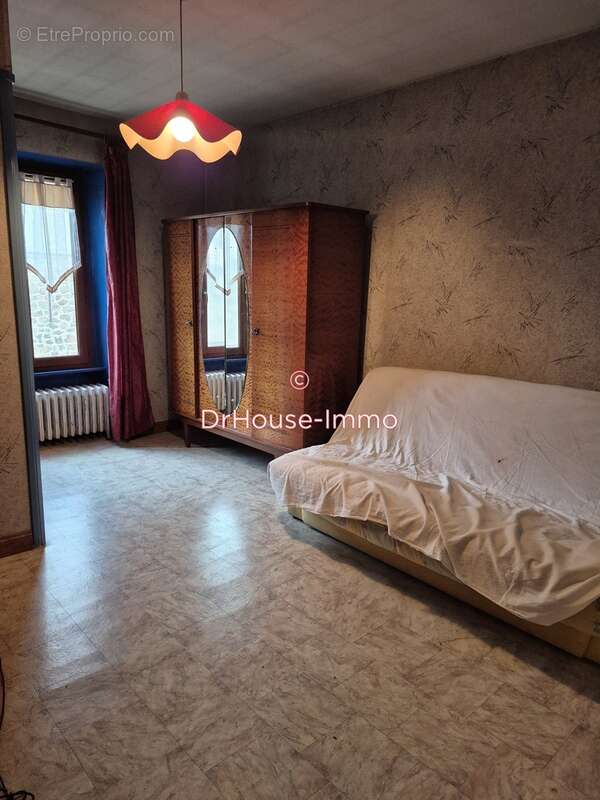 Maison à MONTFAUCON-EN-VELAY