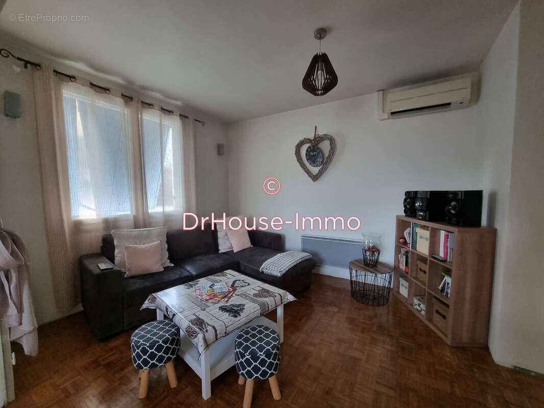 Maison à MOULEYDIER