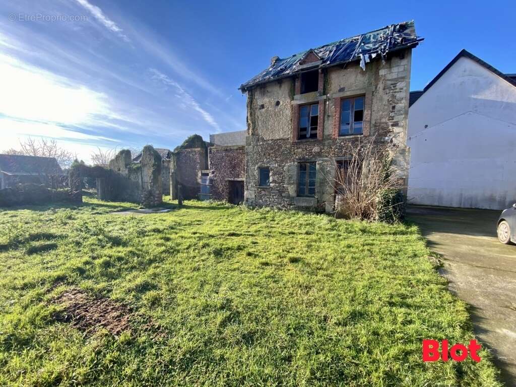 Maison à SAINT-MEEN-LE-GRAND
