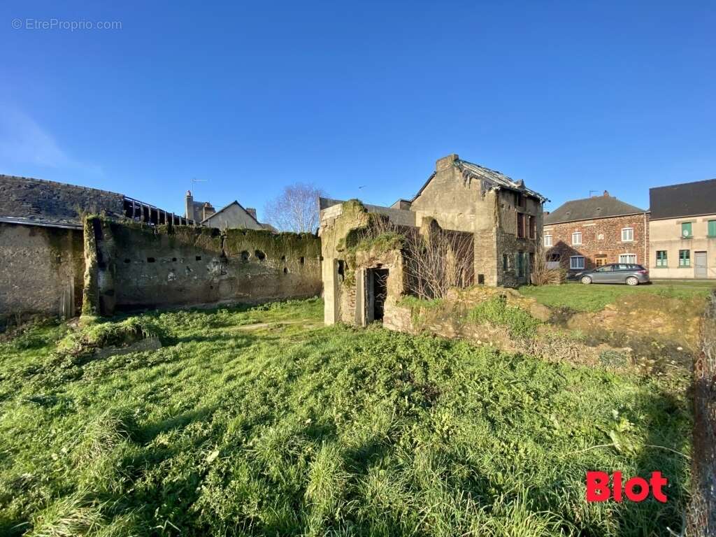 Maison à SAINT-MEEN-LE-GRAND