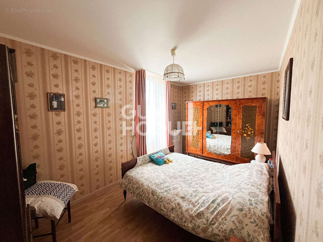 Maison à LAIZE-LA-VILLE