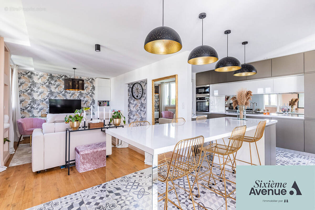 Appartement à CHILLY-MAZARIN