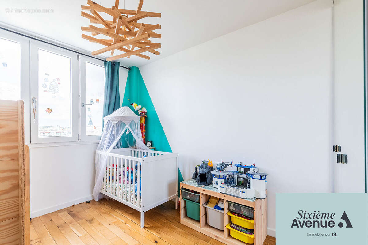 Appartement à CHILLY-MAZARIN