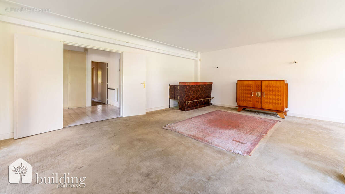 Appartement à NEUILLY-SUR-SEINE