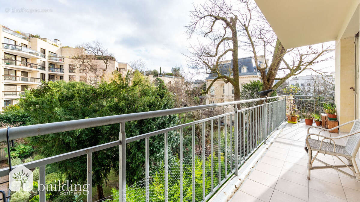 Appartement à NEUILLY-SUR-SEINE