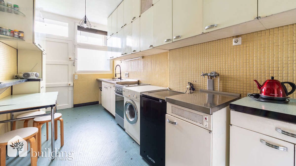 Appartement à NEUILLY-SUR-SEINE