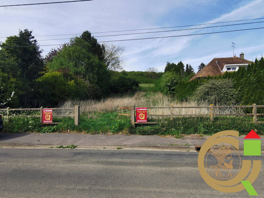 Terrain à HUBY-SAINT-LEU