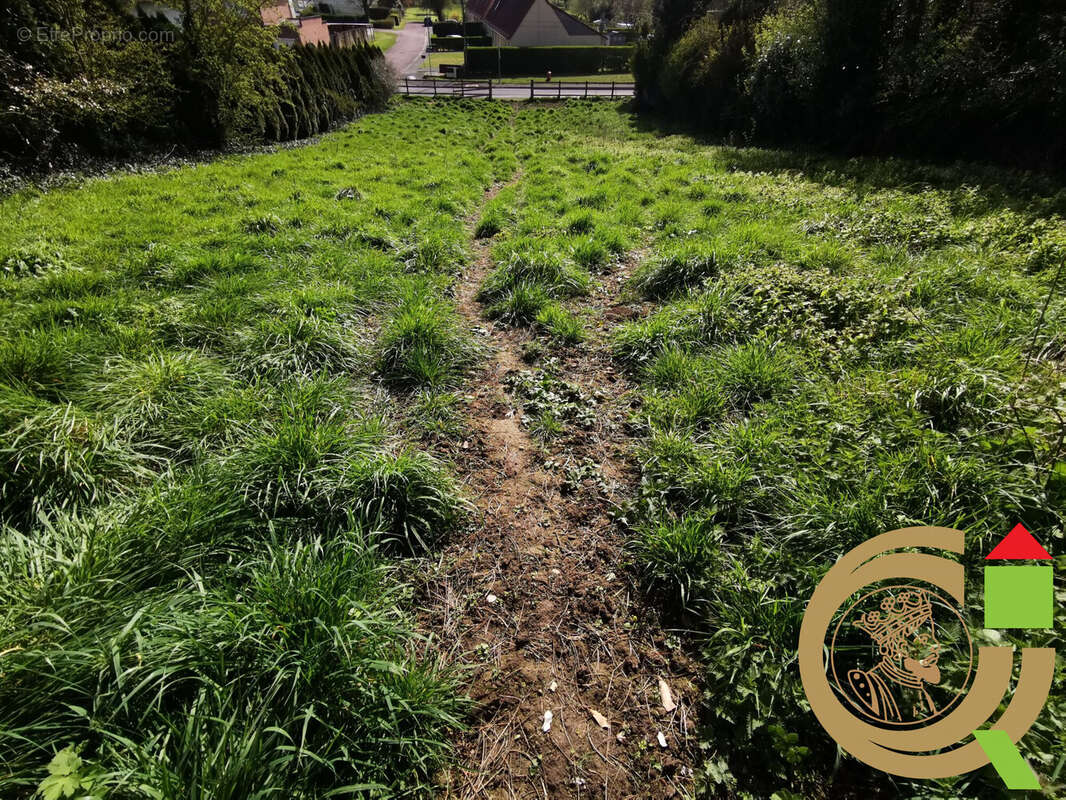 Terrain à HUBY-SAINT-LEU