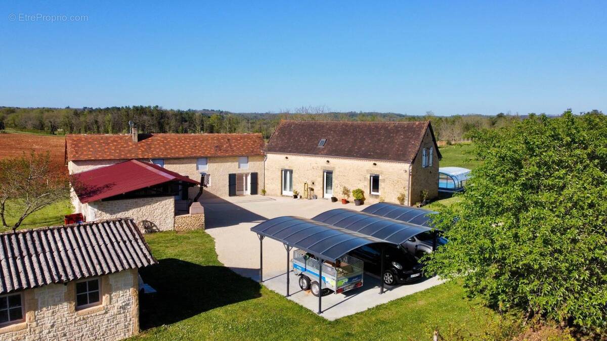 Maison à SAINTE-ALVERE