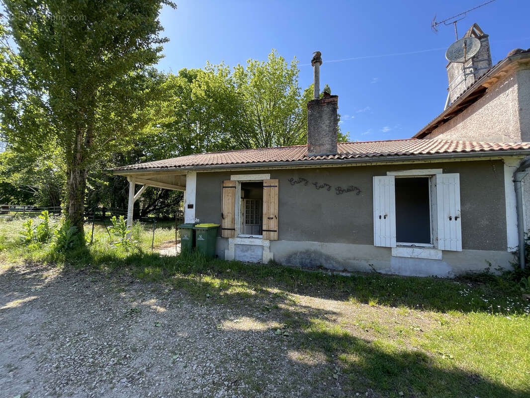 Maison à BELIN-BELIET