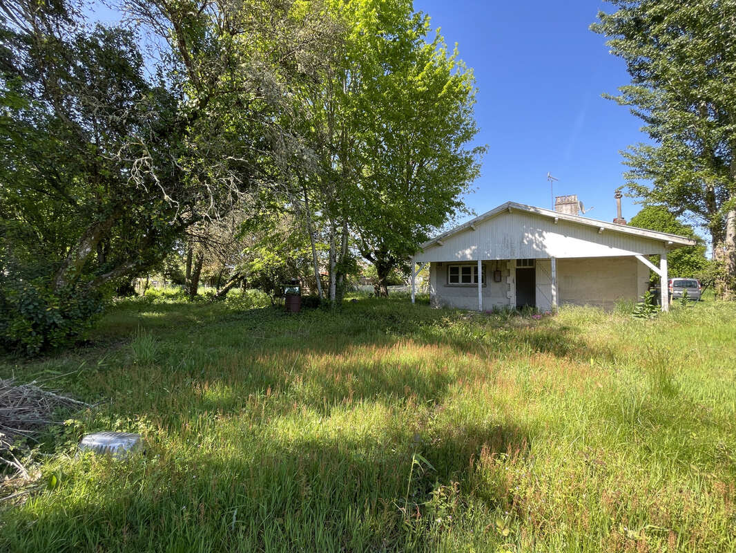 Maison à BELIN-BELIET