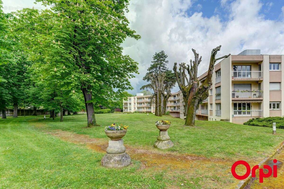 Appartement à CALUIRE-ET-CUIRE