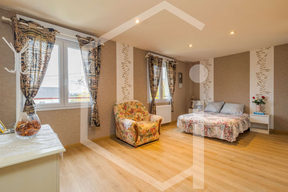 Maison à LA CHARITE-SUR-LOIRE