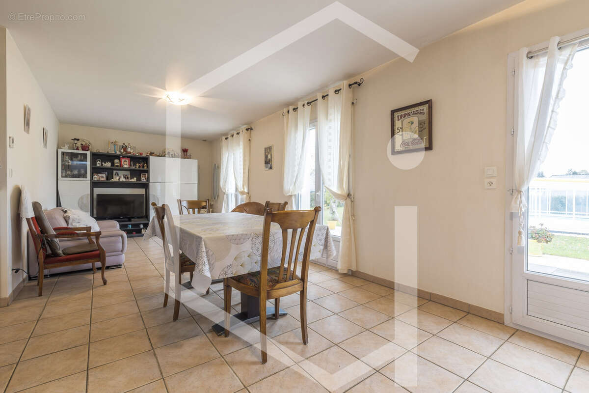 Maison à LA CHARITE-SUR-LOIRE