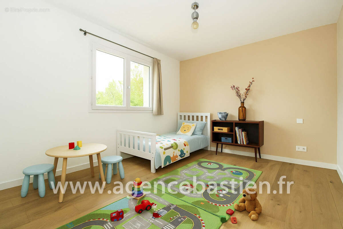 Appartement à SAINT-GENIS-POUILLY