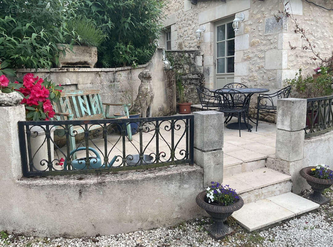 Maison à FESTALEMPS