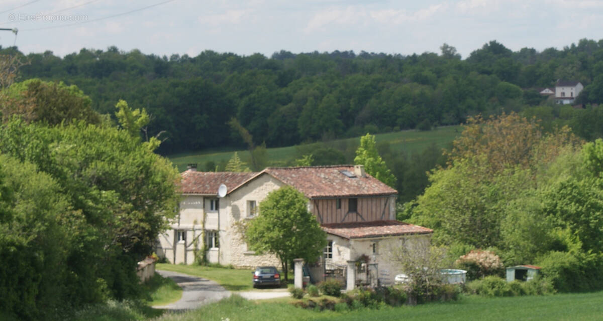 Maison à FESTALEMPS