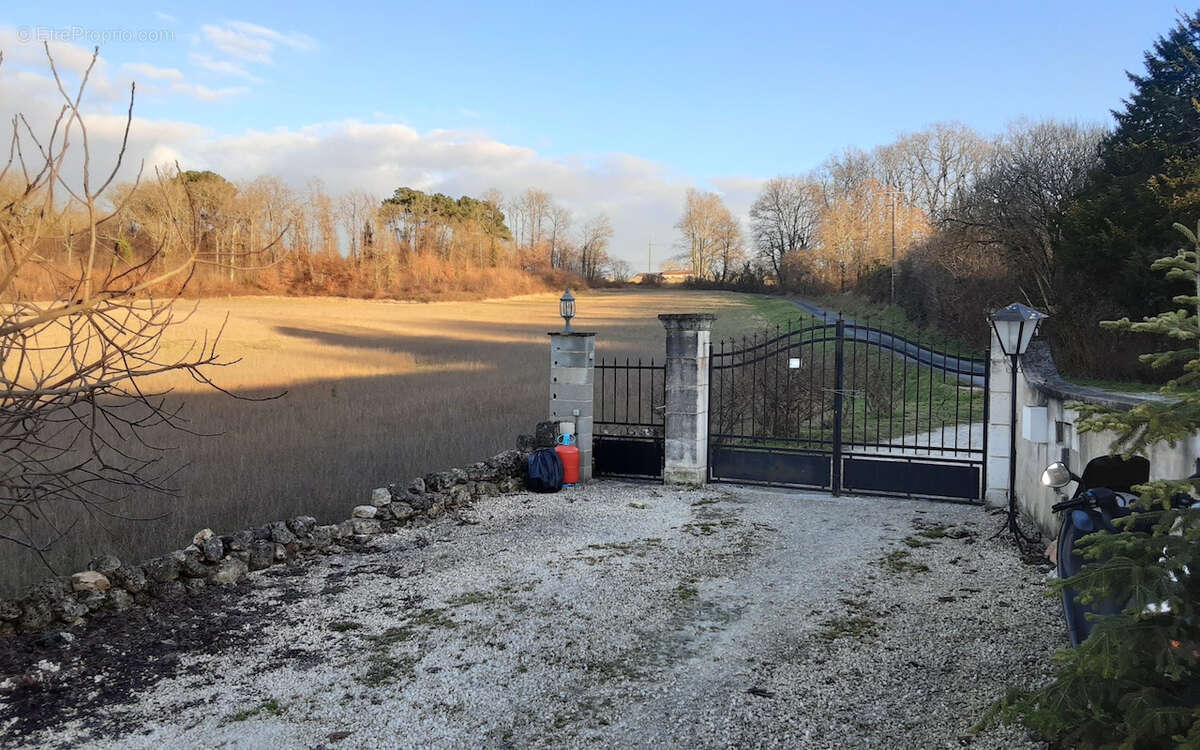 Maison à FESTALEMPS