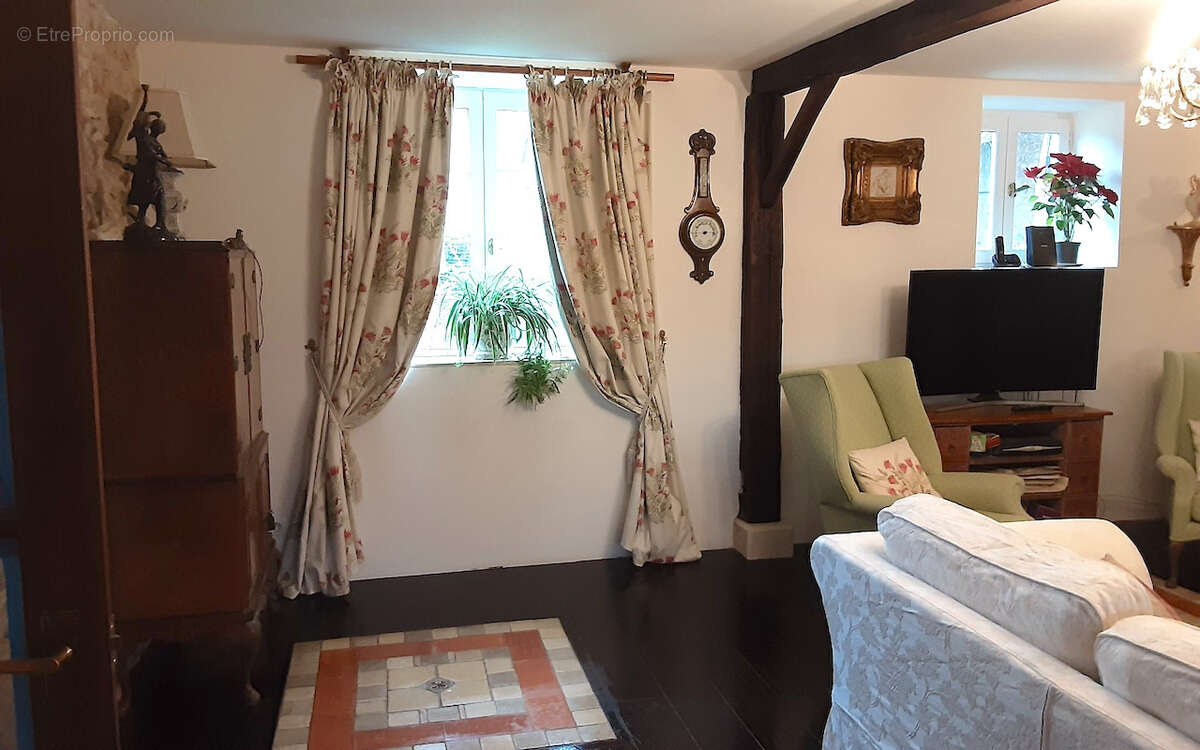 Maison à FESTALEMPS