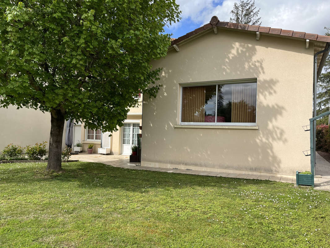 Maison à CHATELLERAULT