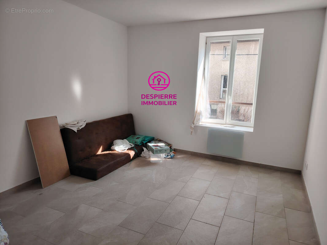 Appartement à LE PEAGE-DE-ROUSSILLON