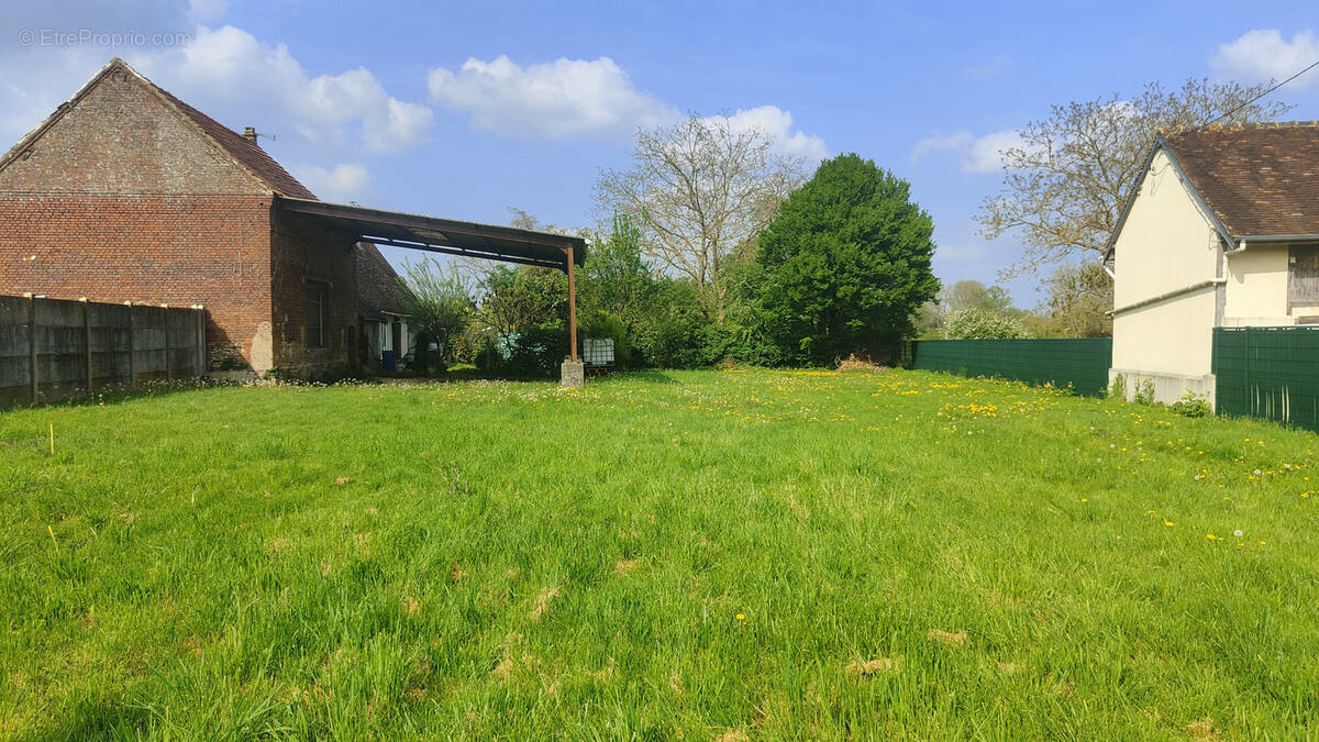 Terrain à SAINT-LEGER-EN-BRAY